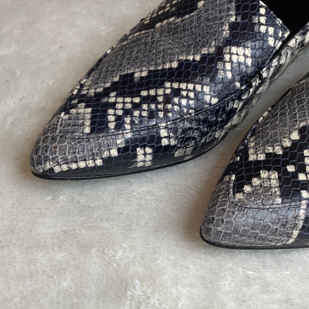 👠 Marc Fisher shoes - Snakeskin Flats - Picture 4 of 13